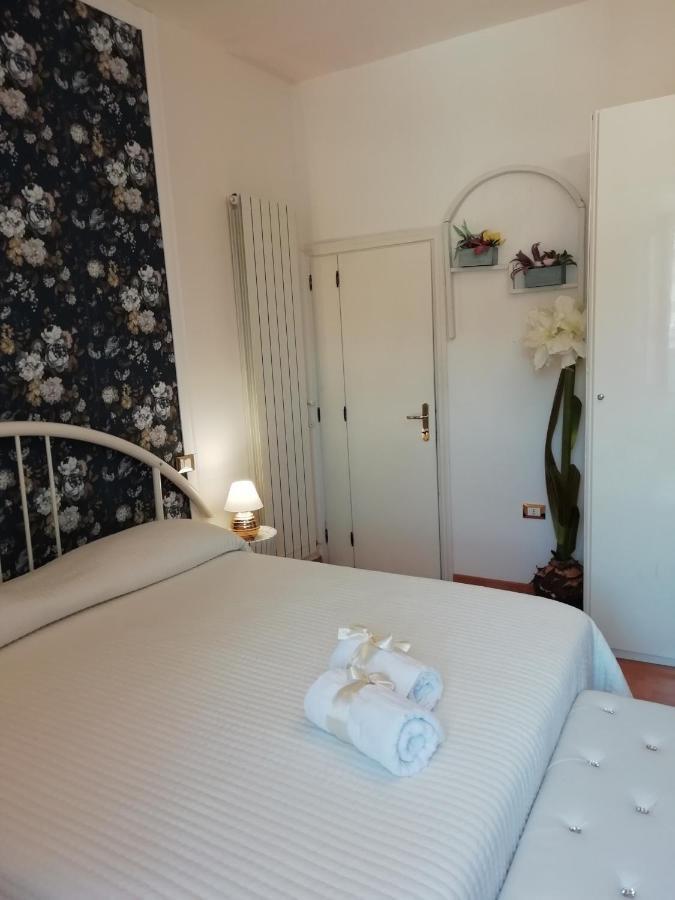 テルニ Le Pinelle Bed & Breakfast エクステリア 写真