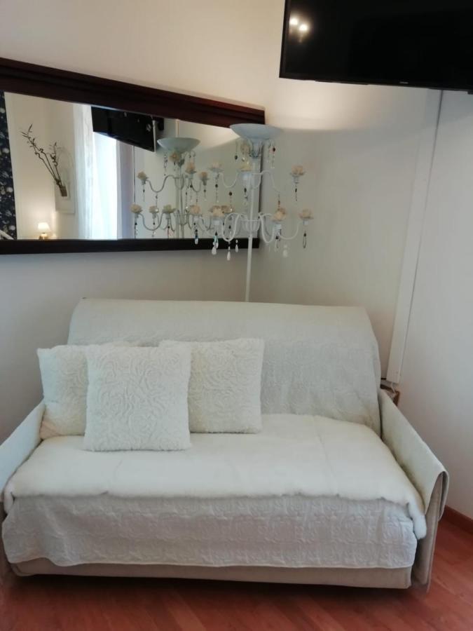 テルニ Le Pinelle Bed & Breakfast エクステリア 写真